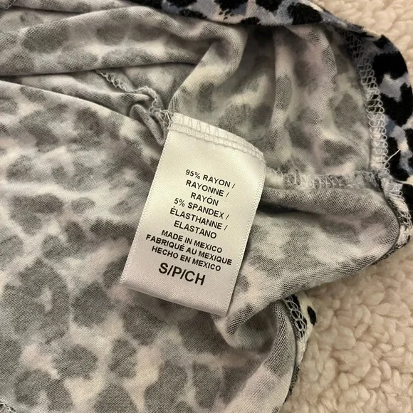 Bobeau animal print tunic shirt size S - Picture 8 of 8